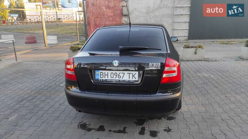 Лифтбек Skoda Octavia 2006 в Одессе