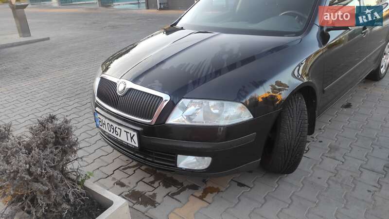 Лифтбек Skoda Octavia 2006 в Одессе