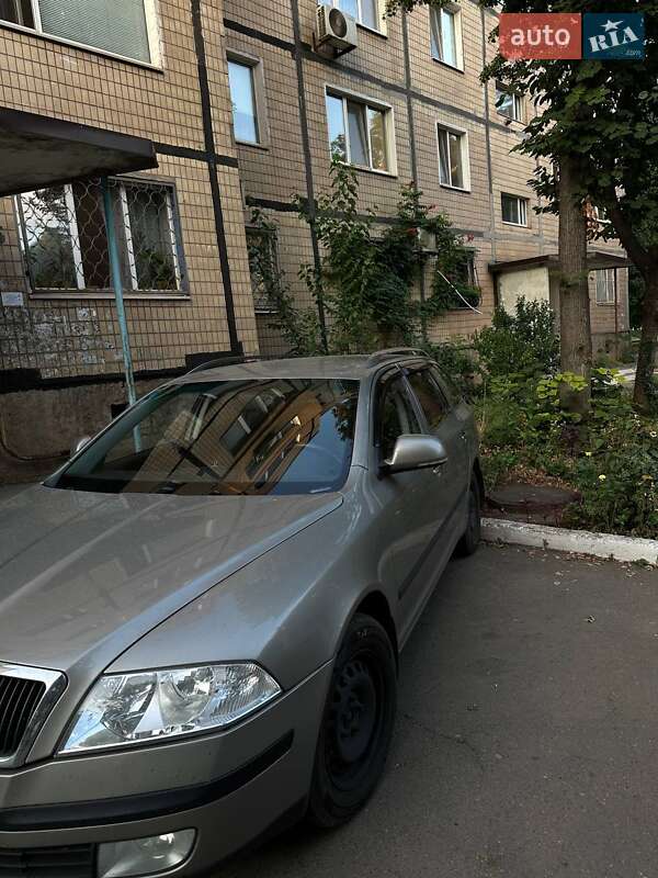 Універсал Skoda Octavia 2011 в Кривому Розі