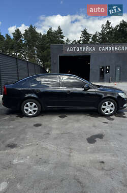 Лифтбек Skoda Octavia 2010 в 