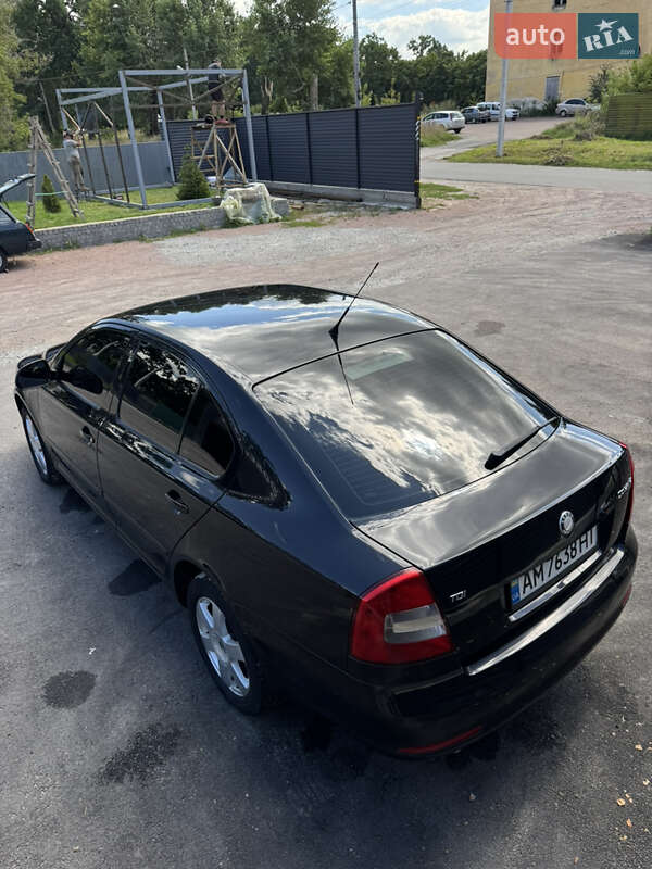 Лифтбек Skoda Octavia 2010 в Житомире