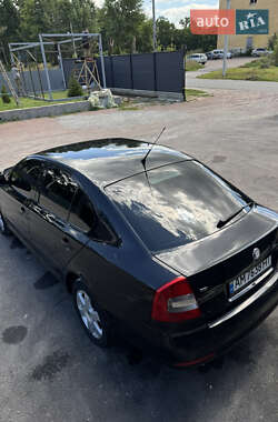 Лифтбек Skoda Octavia 2010 в 
