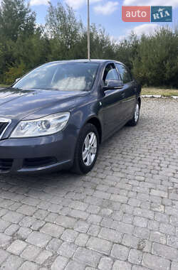 Лифтбек Skoda Octavia 2012 в Надворной