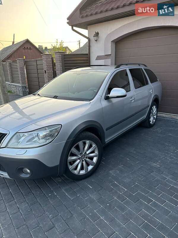 Универсал Skoda Octavia 2012 в Глобине
