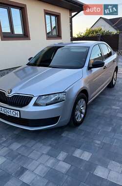 Лифтбек Skoda Octavia 2014 в Умани