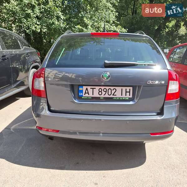 Универсал Skoda Octavia 2010 в 