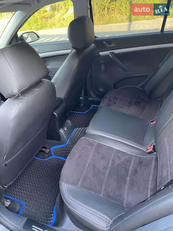 Лифтбек Skoda Octavia 2005 в Киеве