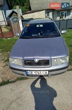 Універсал Skoda Octavia 2004 в Чернівцях