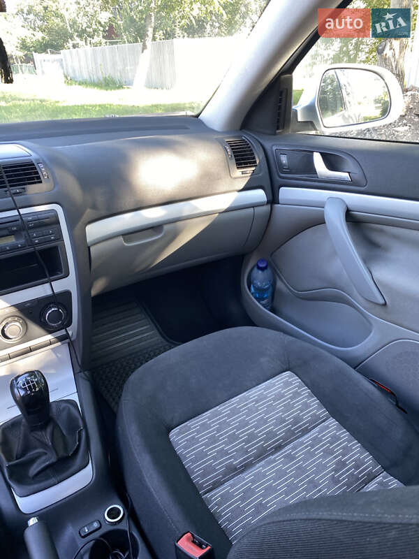 Лифтбек Skoda Octavia 2010 в Каменец-Подольском фото 28 Лифтбек Skoda Octavia 2010 в Каменец-Подольском