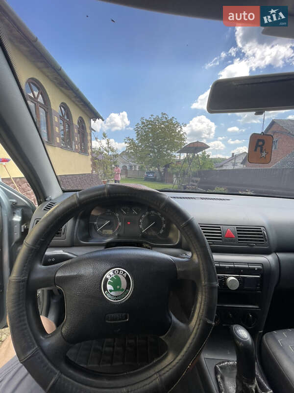 Лифтбек Skoda Octavia 2001 в Черновцах