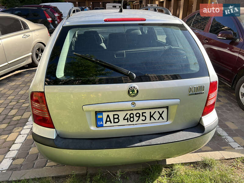 Универсал Skoda Octavia 2010 в Виннице