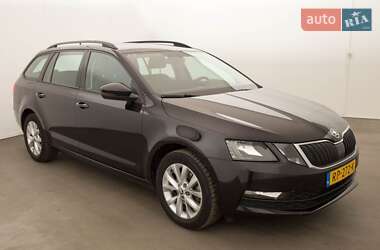 Універсал Skoda Octavia 2017 в Калуші