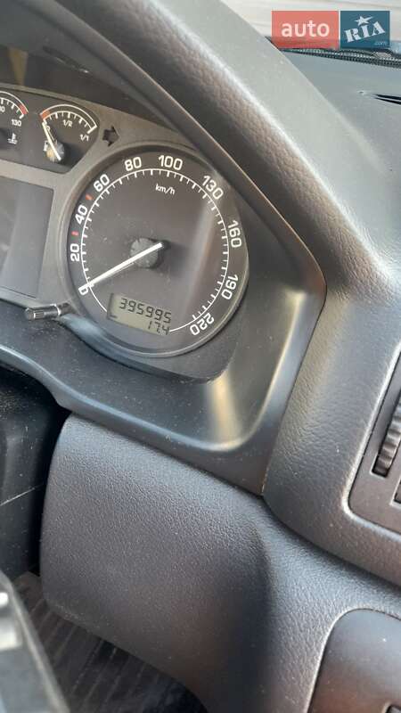 Универсал Skoda Octavia 2003 в Киеве фото 3 Универсал Skoda Octavia 2003 в Киеве