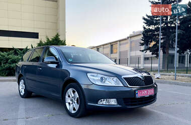 Універсал Skoda Octavia 2010 в Запоріжжі