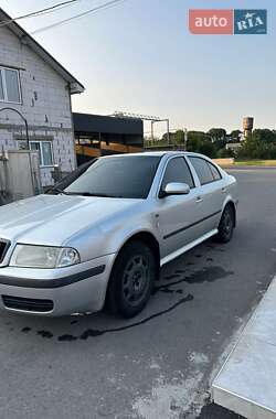 Ліфтбек Skoda Octavia 2001 в Жашківу