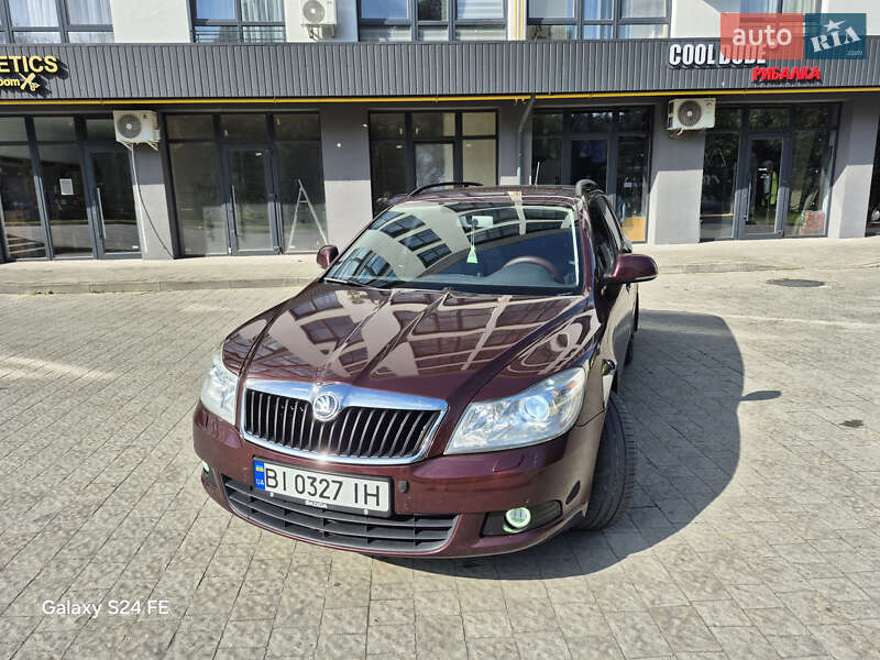 Універсал Skoda Octavia 2011 в Старичах