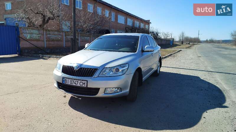 Лифтбек Skoda Octavia 2012 в Зенькове