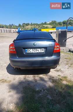 Лифтбек Skoda Octavia 2005 в 