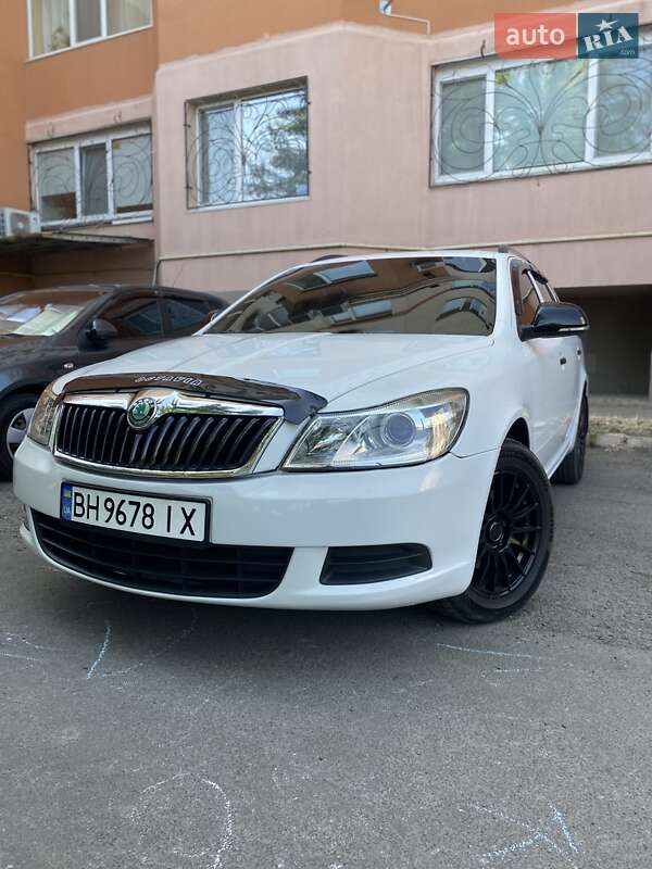 Універсал Skoda Octavia 2013 в Одесі фото Універсал Skoda Octavia 2013 в Одесі