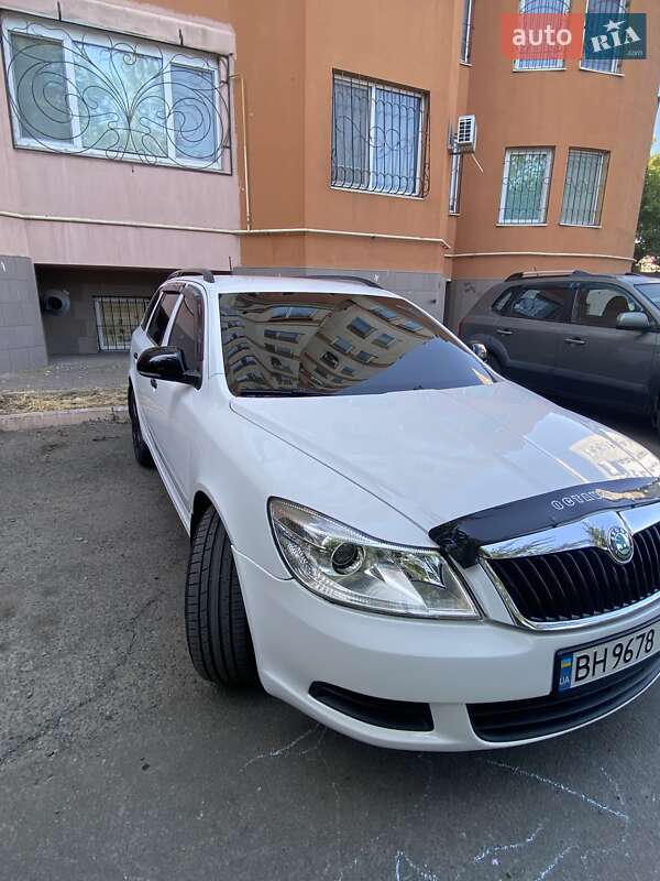 Універсал Skoda Octavia 2013 в Одесі фото 7 Універсал Skoda Octavia 2013 в Одесі