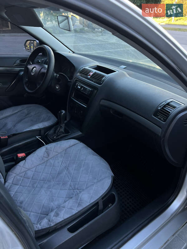 Лифтбек Skoda Octavia 2005 в Полтаве