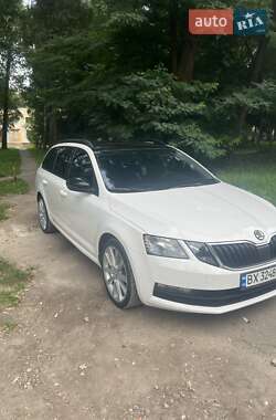 Універсал Skoda Octavia 2017 в Хмельницькому