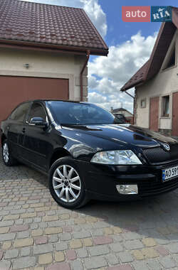 Лифтбек Skoda Octavia 2006 в Львове