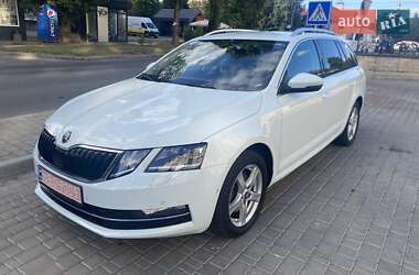 Универсал Skoda Octavia 2019 в Луцке