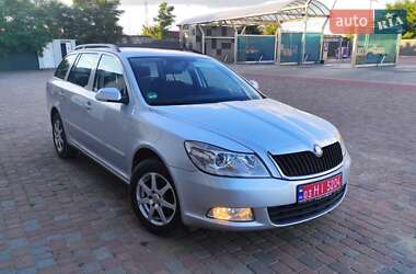 Универсал Skoda Octavia 2010 в Сарнах