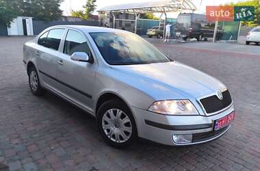 Лифтбек Skoda Octavia 2005 в Сарнах