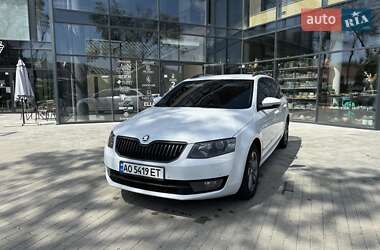 Универсал Skoda Octavia 2014 в Ужгороде