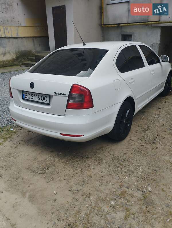 Ліфтбек Skoda Octavia 2009 в Ходореві