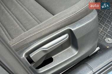 Універсал Skoda Octavia 2017 в  фото 23 Універсал Skoda Octavia 2017 в