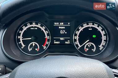 Універсал Skoda Octavia 2017 в  фото 26 Універсал Skoda Octavia 2017 в