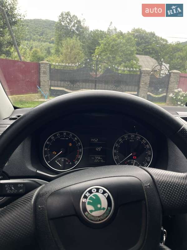 Універсал Skoda Octavia 2012 в Івано-Франківську
