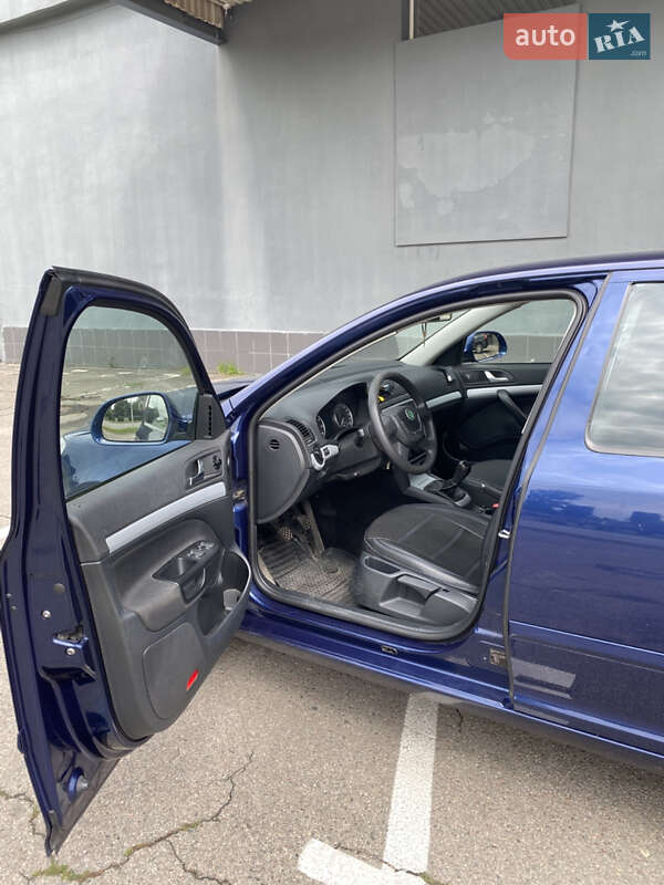 Ліфтбек Skoda Octavia 2010 в Львові фото 5 Ліфтбек Skoda Octavia 2010 в Львові