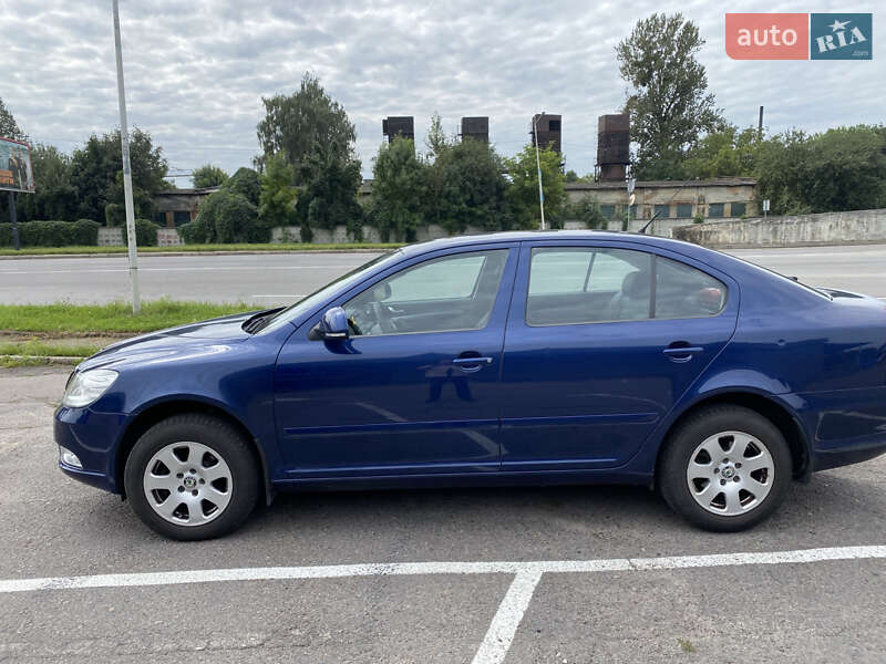 Ліфтбек Skoda Octavia 2010 в Львові фото 6 Ліфтбек Skoda Octavia 2010 в Львові