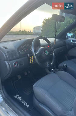 Лифтбек Skoda Octavia 2008 в 
