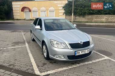 Ліфтбек Skoda Octavia 2008 в Сарнах