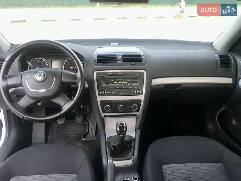 Лифтбек Skoda Octavia 2011 в Киеве фото 11 Лифтбек Skoda Octavia 2011 в Киеве