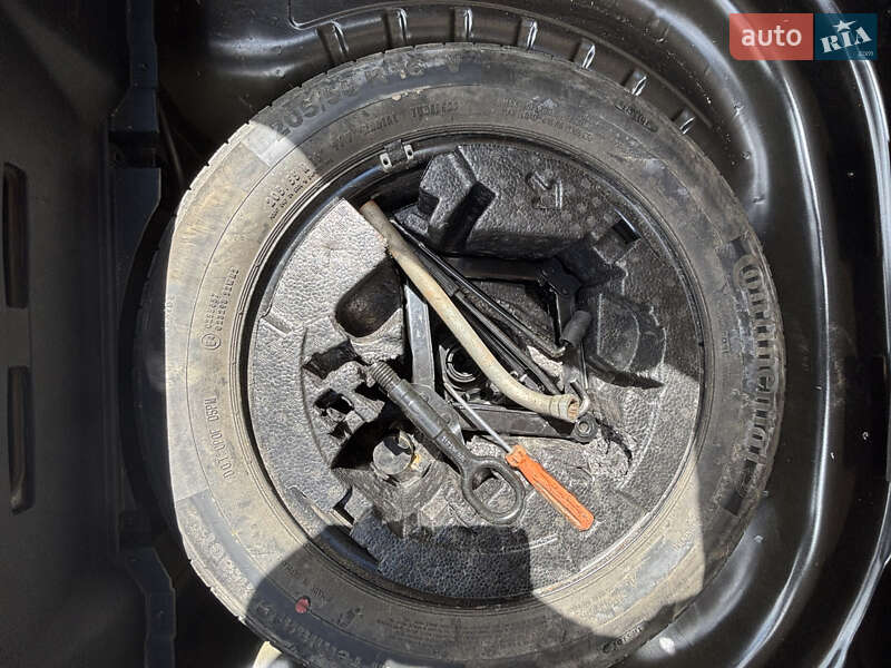 Універсал Skoda Octavia 2015 в Виноградові