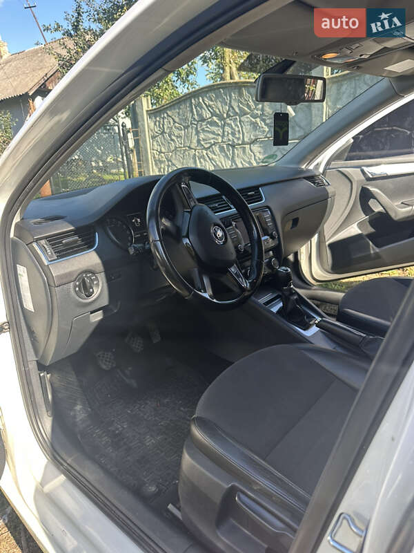 Универсал Skoda Octavia 2013 в Галиче фото 12 Универсал Skoda Octavia 2013 в Галиче