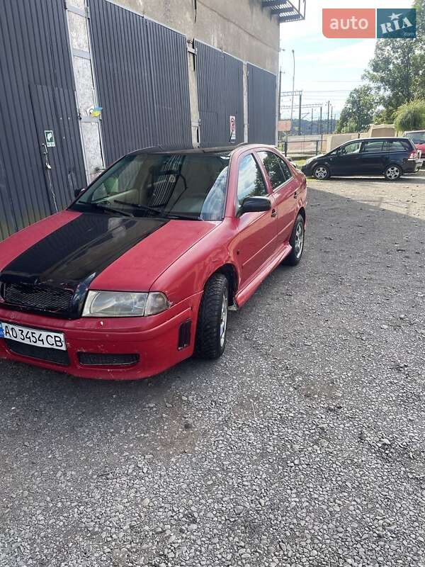 Универсал Skoda Octavia 2003 в Сваляве