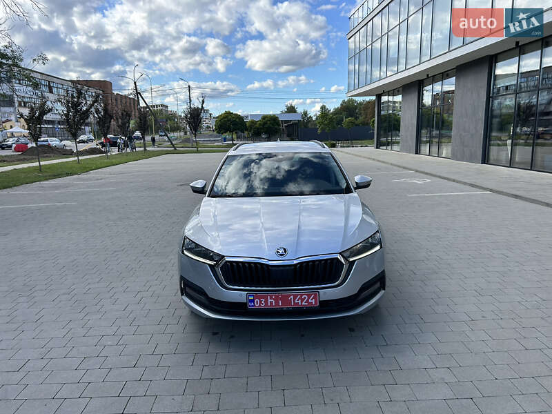 Универсал Skoda Octavia 2021 в Чопе