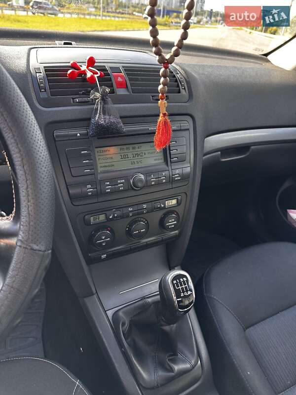 Ліфтбек Skoda Octavia 2008 в Києві