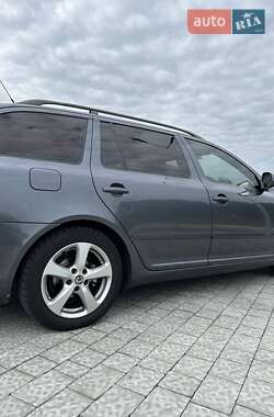 Универсал Skoda Octavia 2011 в 