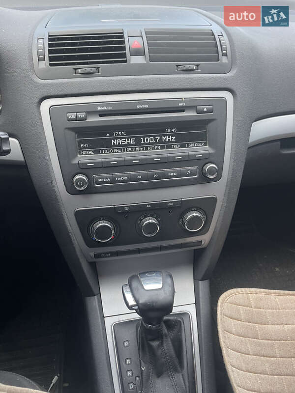 Лифтбек Skoda Octavia 2012 в Ровно