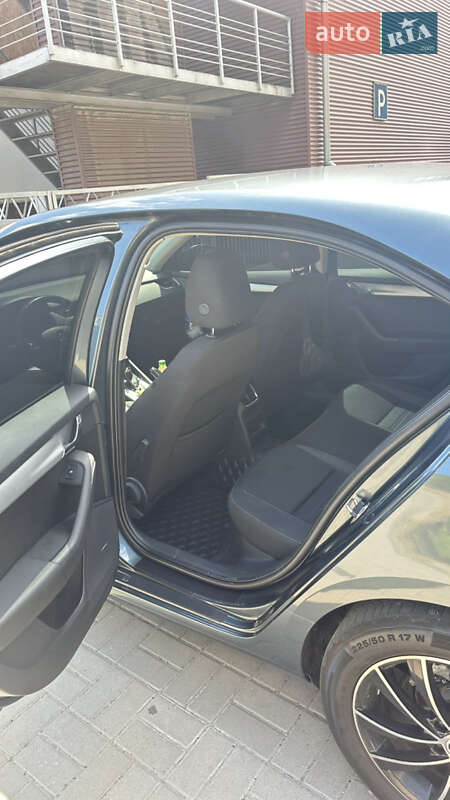 Лифтбек Skoda Octavia 2017 в Марганце фото 7 Лифтбек Skoda Octavia 2017 в Марганце