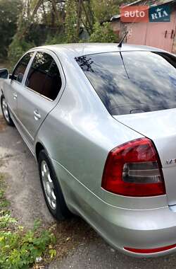 Лифтбек Skoda Octavia 2010 в 