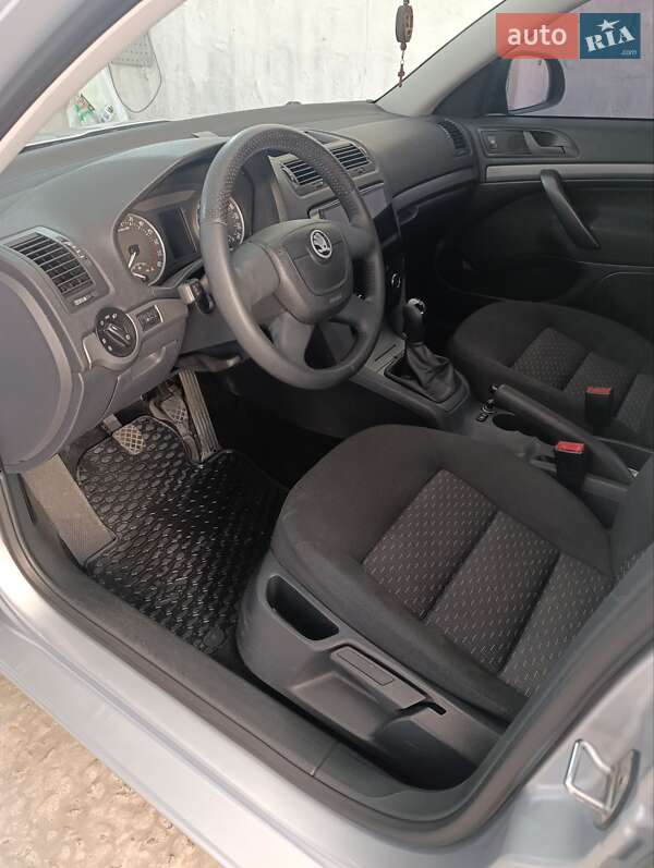 Ліфтбек Skoda Octavia 2012 в Коростені